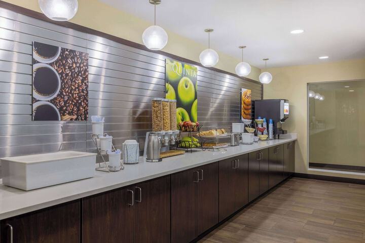 La Quinta Inn & Suites by Wyndham Artesia