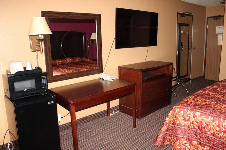 Room 3 of 5