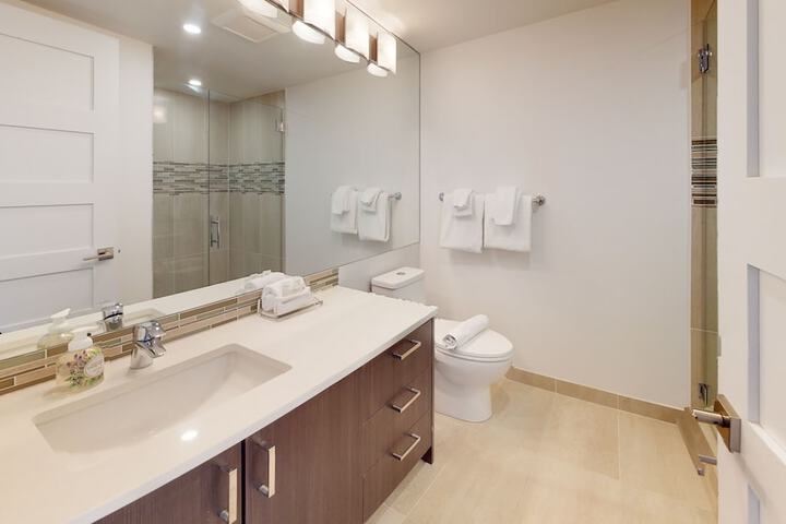Room 307 of 330