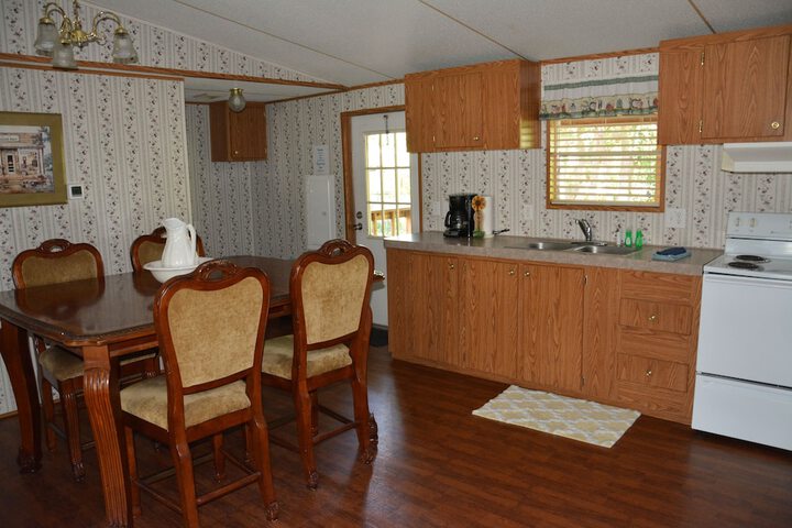 Camp Mack Lodge Marina & RV Resort