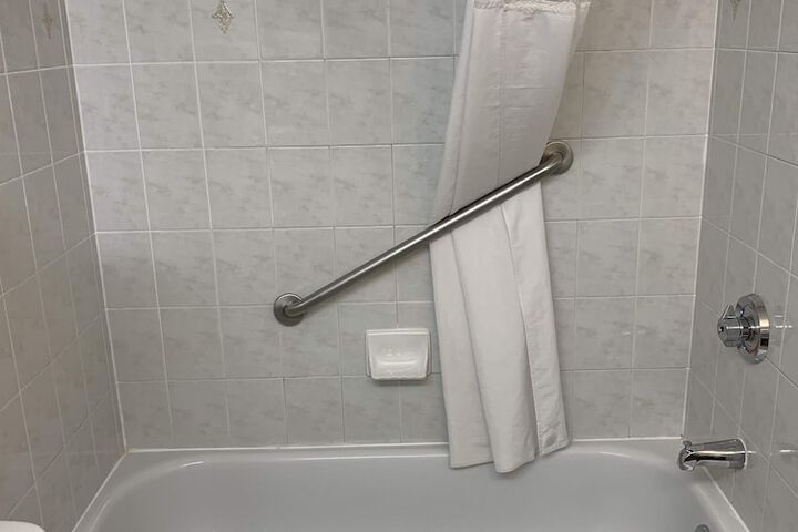 Room 8 of 39