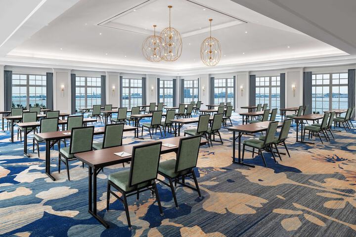 Embassy Suites by Hilton Charleston Harbor Mt. Pleasant