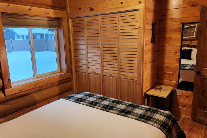 Room 104 of 127