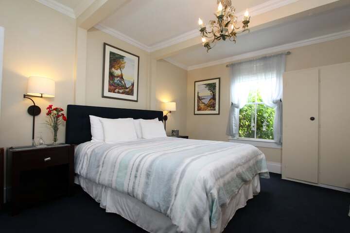 Room 26 of 42