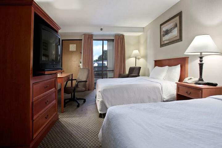 Salina Ambassador Hotel and Conference Center