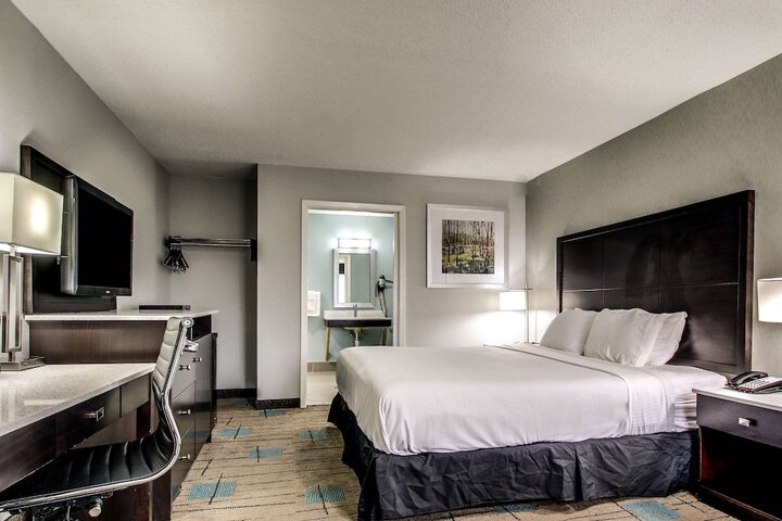 Room 21 of 26