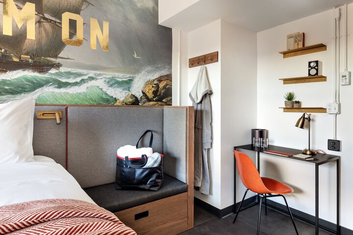 Room 25 of 101