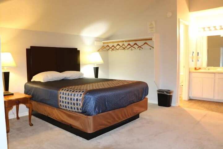 Room 47 of 62
