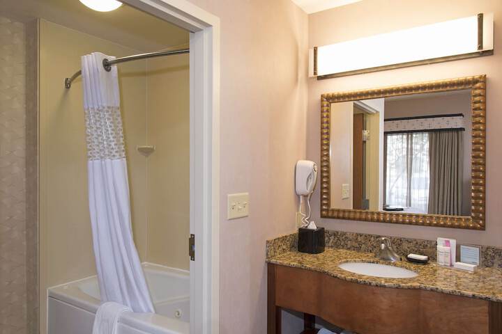 Hampton Inn and Suites Indianapolis - Fishers