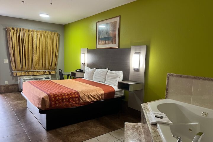 Room 52 of 72