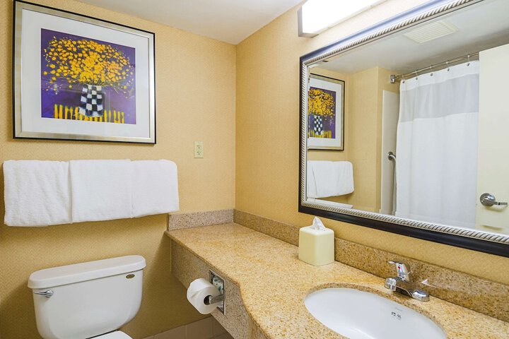Room 9 of 17