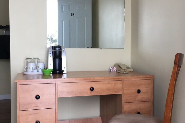 Room 21 of 57