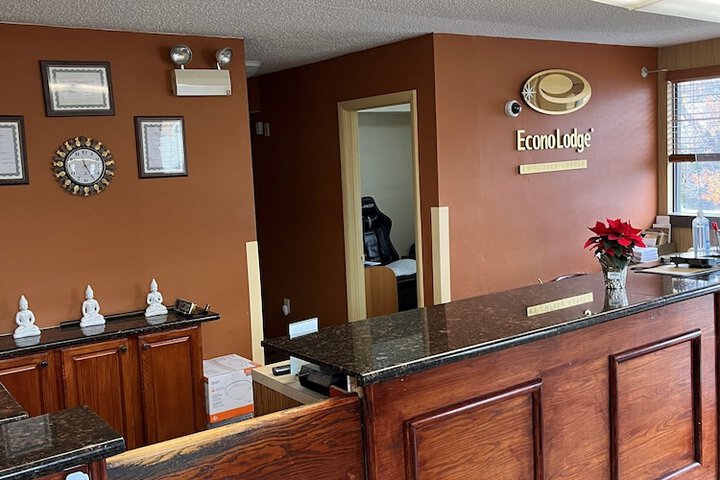 Red Carpet Inn