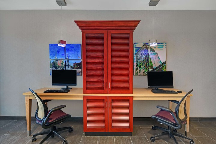 Business Center 42 of 42