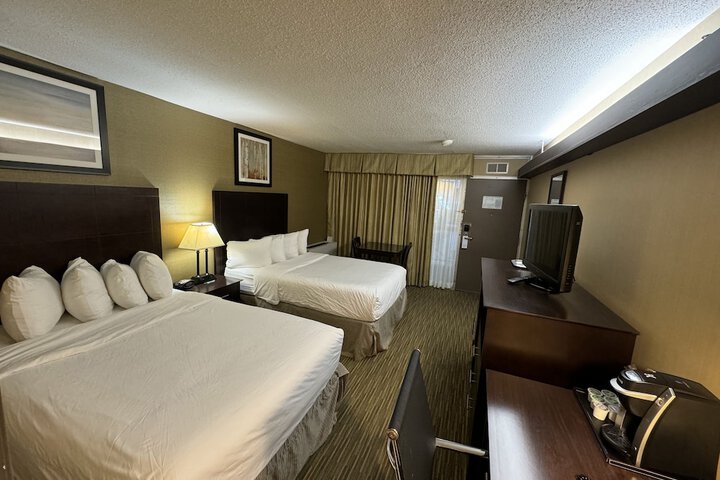 Room 53 of 93