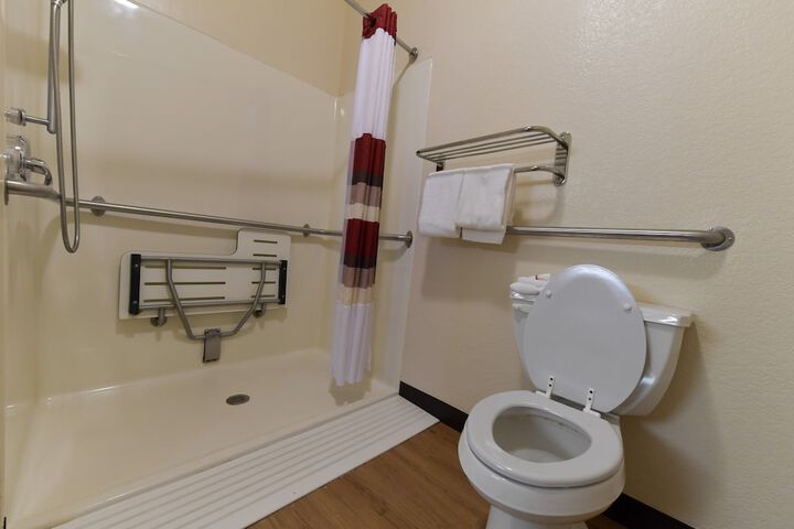 Room 4 of 19