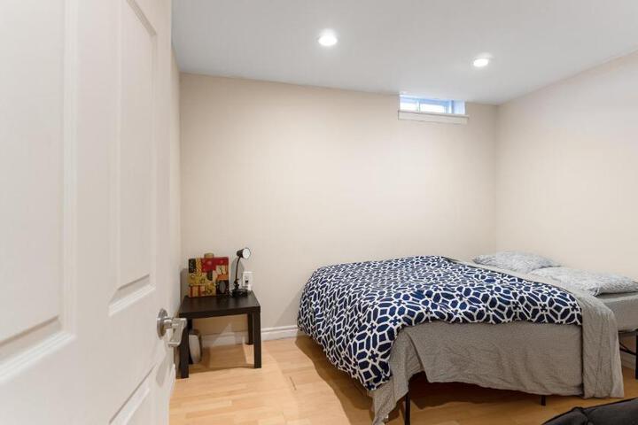 Finished 2 BR Apartment in an Upscale Area of Ajax