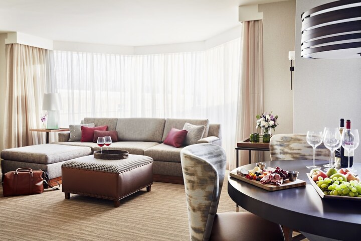 Room 22 of 50