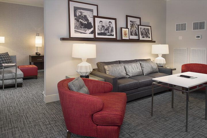 Room 60 of 107