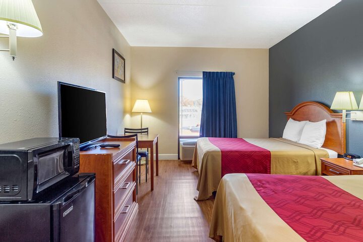 Room 17 of 22