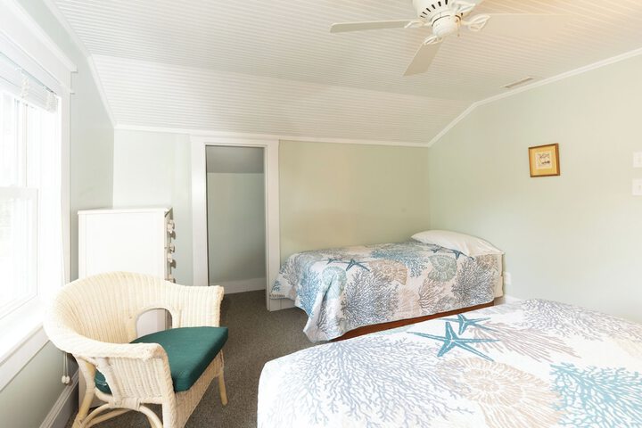 Ocracoke Harbor Inn