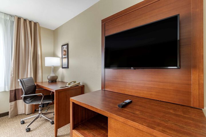 Room 14 of 37