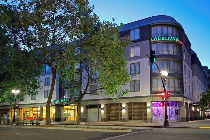 Hotel 3 of 44