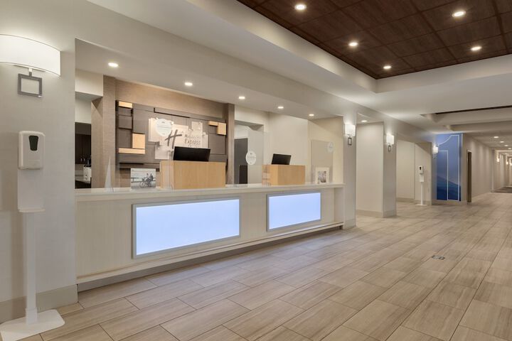 Holiday Inn Express Hotel and Suites of Opelika / Auburn by IHG