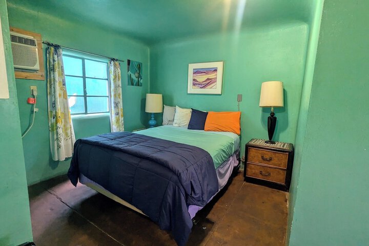Room 82 of 286