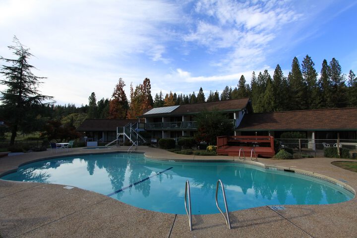 Pool 6 of 34