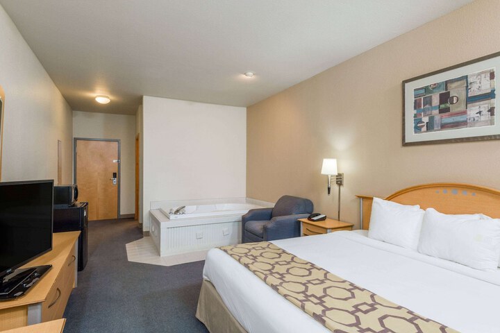 Baymont by Wyndham Noblesville