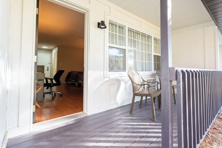Super 8 by Wyndham Gananoque / Country Squire Resort