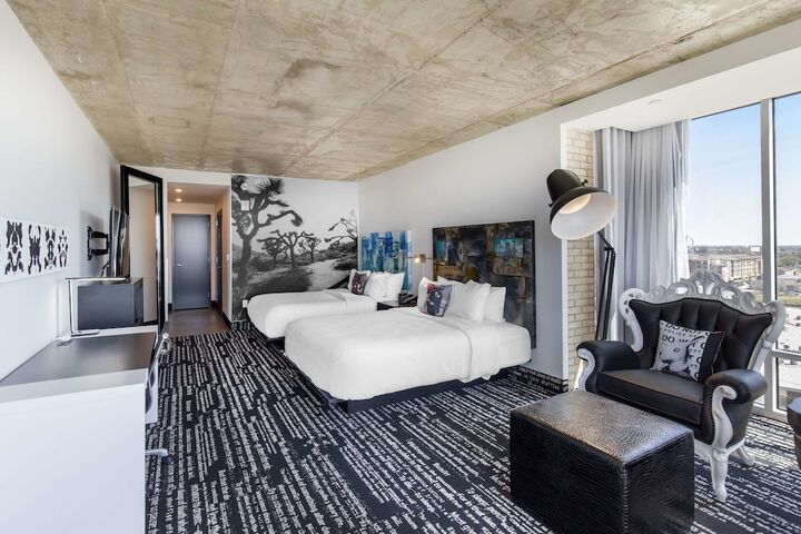 Room 47 of 74