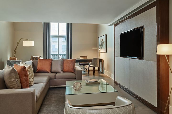 Hotel Crescent Court