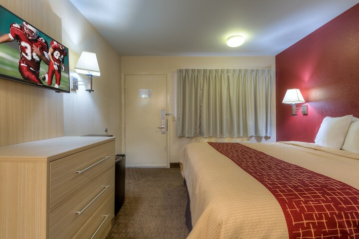 Room 27 of 28