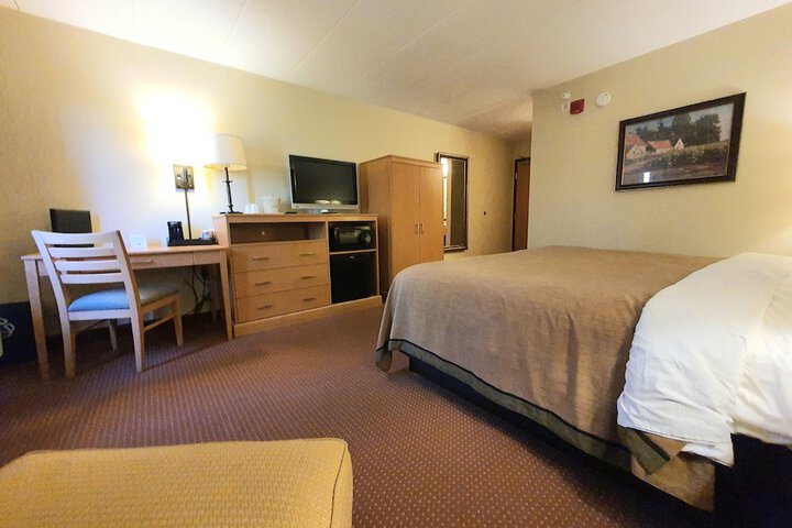Room 34 of 66