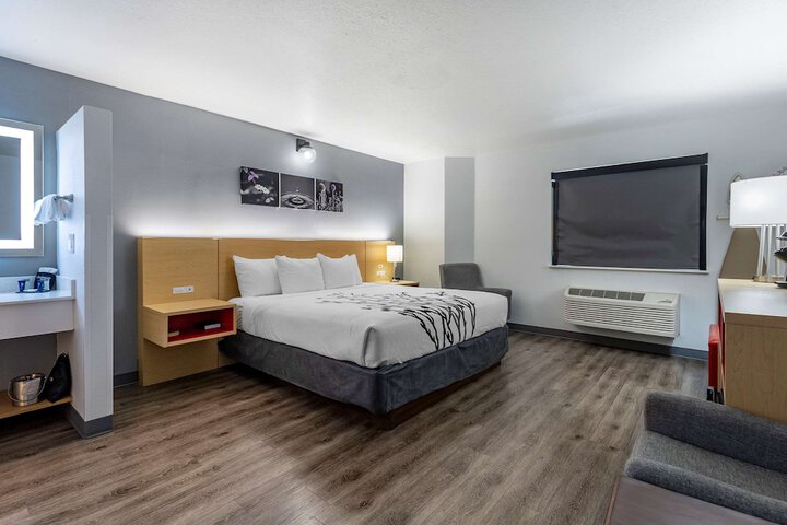 Room 20 of 36