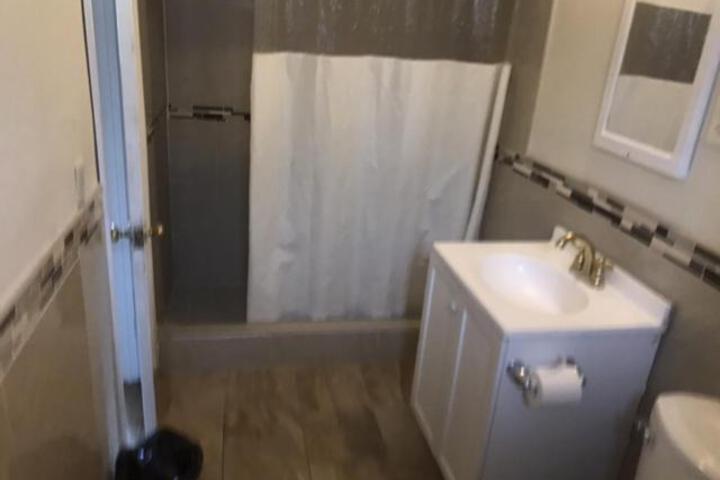 Galleria Inn Montclair / Ontario