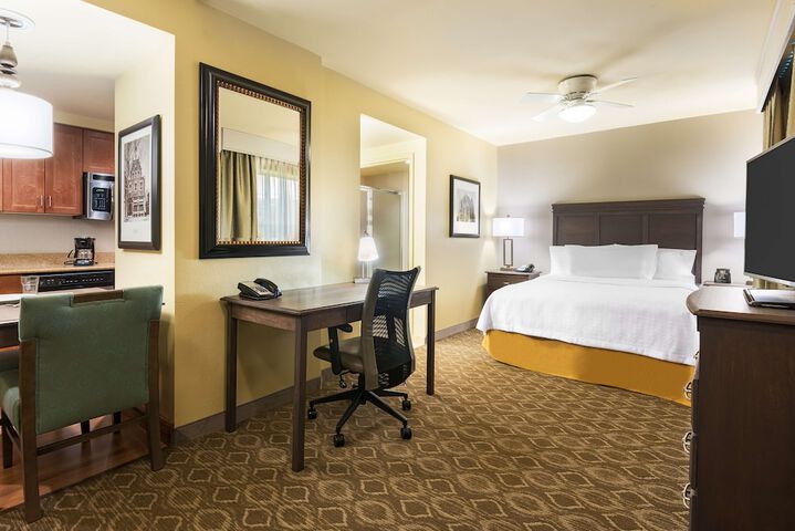 Room 13 of 24