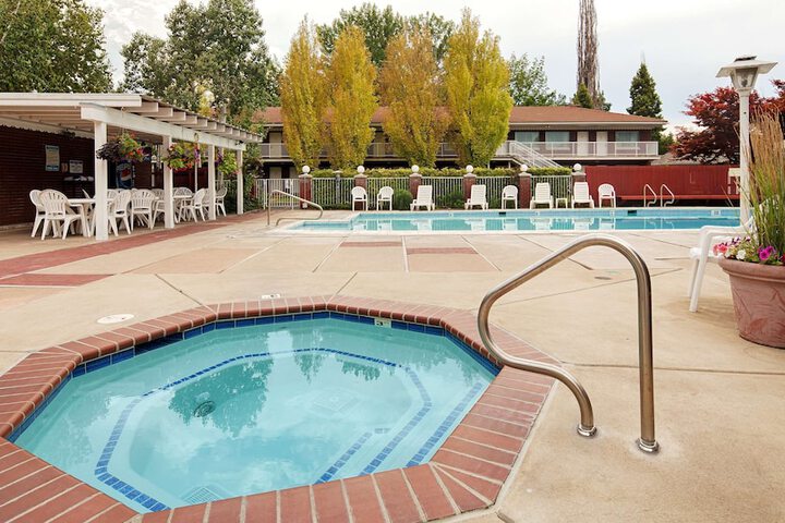 Baugh Motel SureStay Collection by Best Western