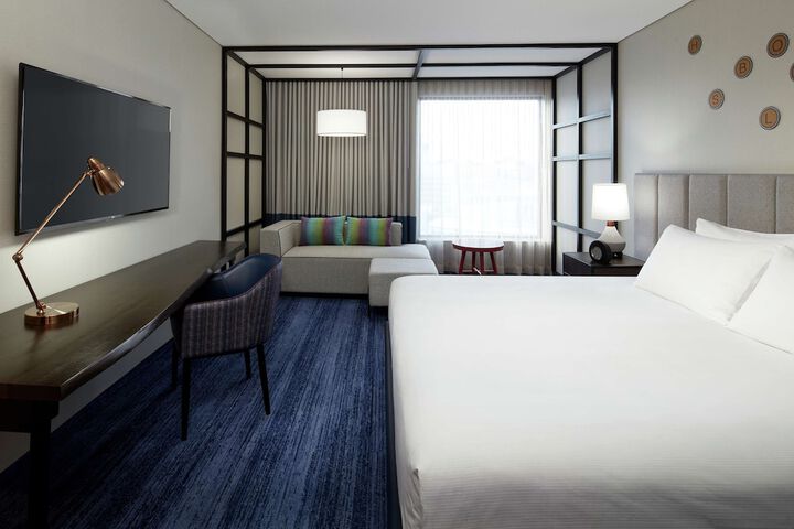 DoubleTree by Hilton Montreal