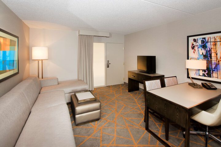 Room 25 of 46
