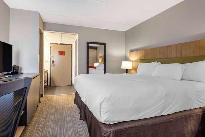 Comfort Inn & Suites Liverpool - Syracuse North