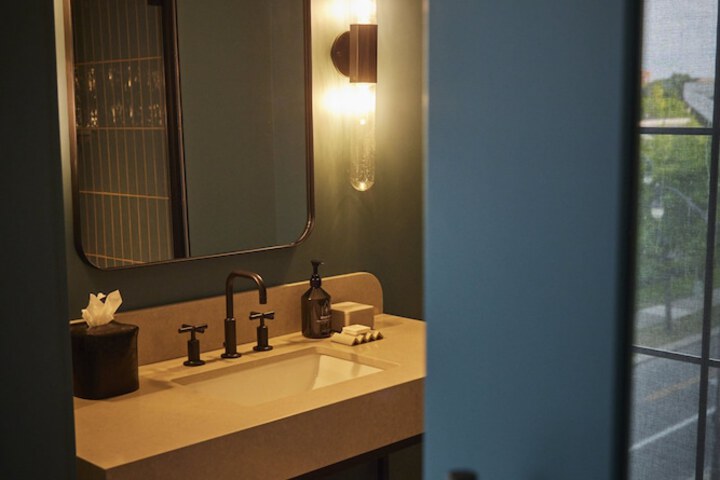 Room 67 of 111