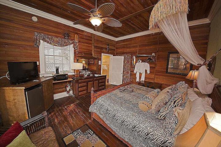 Room 157 of 171