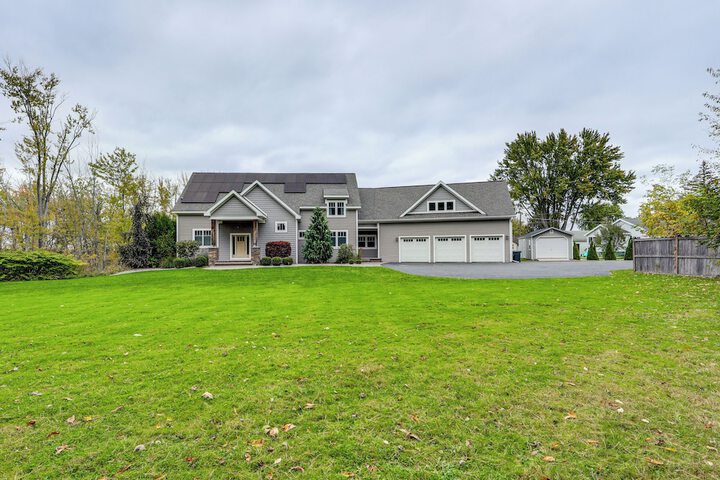 Steps From Oneida Lake: Spacious Gem w / Game Room!