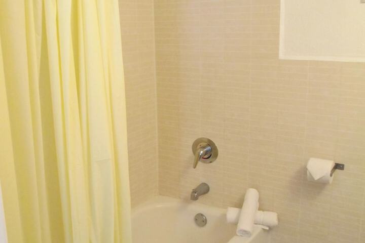 Room 40 of 51