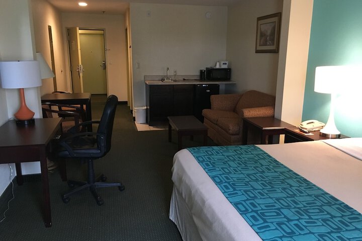 Room 12 of 32