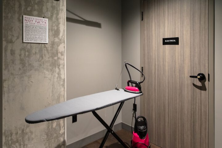 Room 33 of 51