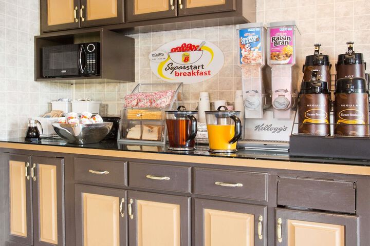 Breakfast/Coffee Service 16 of 16